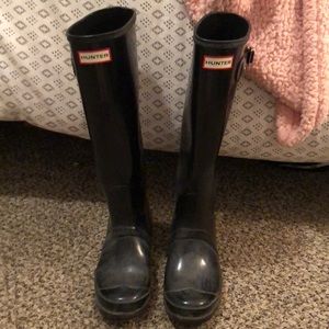 Size 8 black original tall hunter  boots